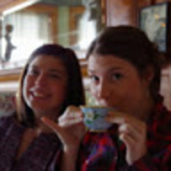 Meet your Posher, Katie - Picture 1 of 1